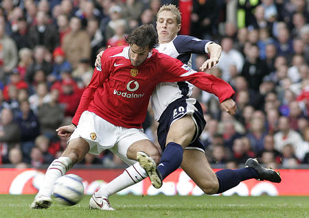 用控球压制 用控球压制