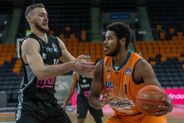 7扳回一局 7扳回一局