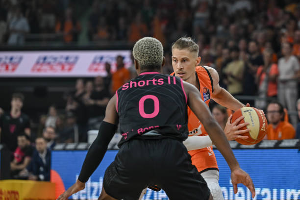 升级的竞争 升级的竞争