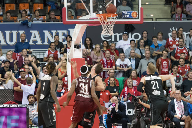 体育山东青年女篮教练于洁：基础是关键 选材赢未来